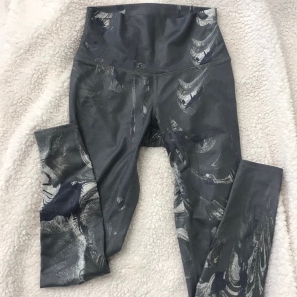 ALO Yoga Pants - RARE Alo Yoga High Waist Leggings